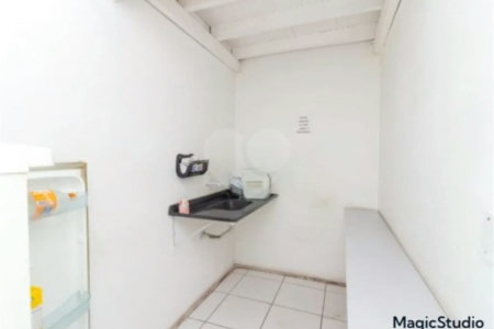 Prédio com 911m² , disponível para venda ou locação na Av. Washingtonís , em Santo Amaro.