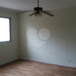 Venda apartamento 2 dormitórios, vaga de garagem fixa, lazer completo. Campo Belo. SP.