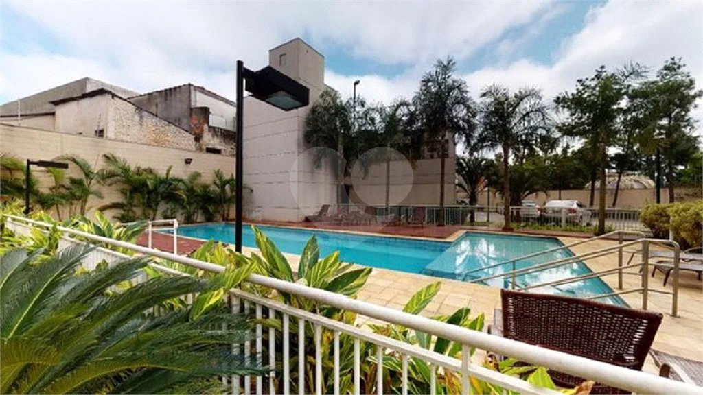 Ótimo apartamento Na rua Newton Prado no Bom Retiro