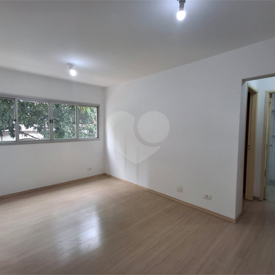 Apartamento a venda e locação no coração de moema com 45 m2, 1 quarto, 1 vaga, piscina, academia.