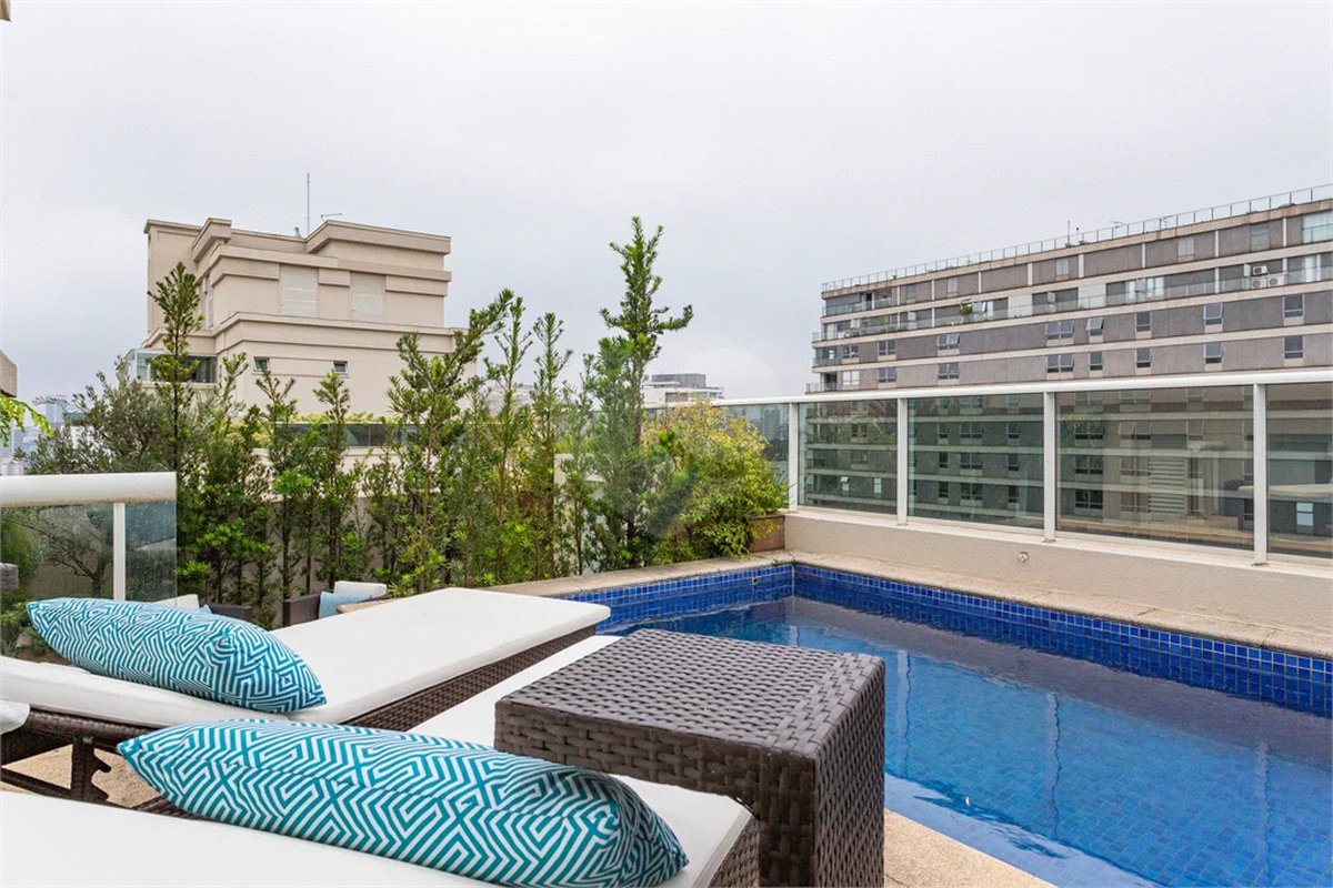 Apartamento à venda com 4 suítes em Vila Nova Conceição, São Paulo, SP