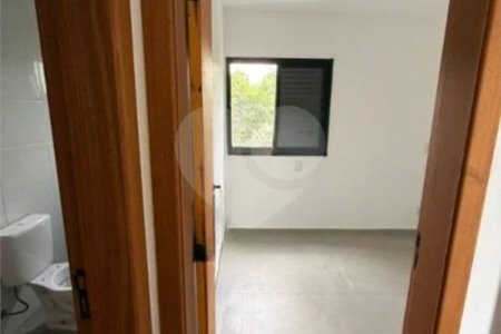 Apartamento com 81,88m², 2 dormitórios, 1 vaga, à venda no Parque Erasmo Assunção em Santo André.