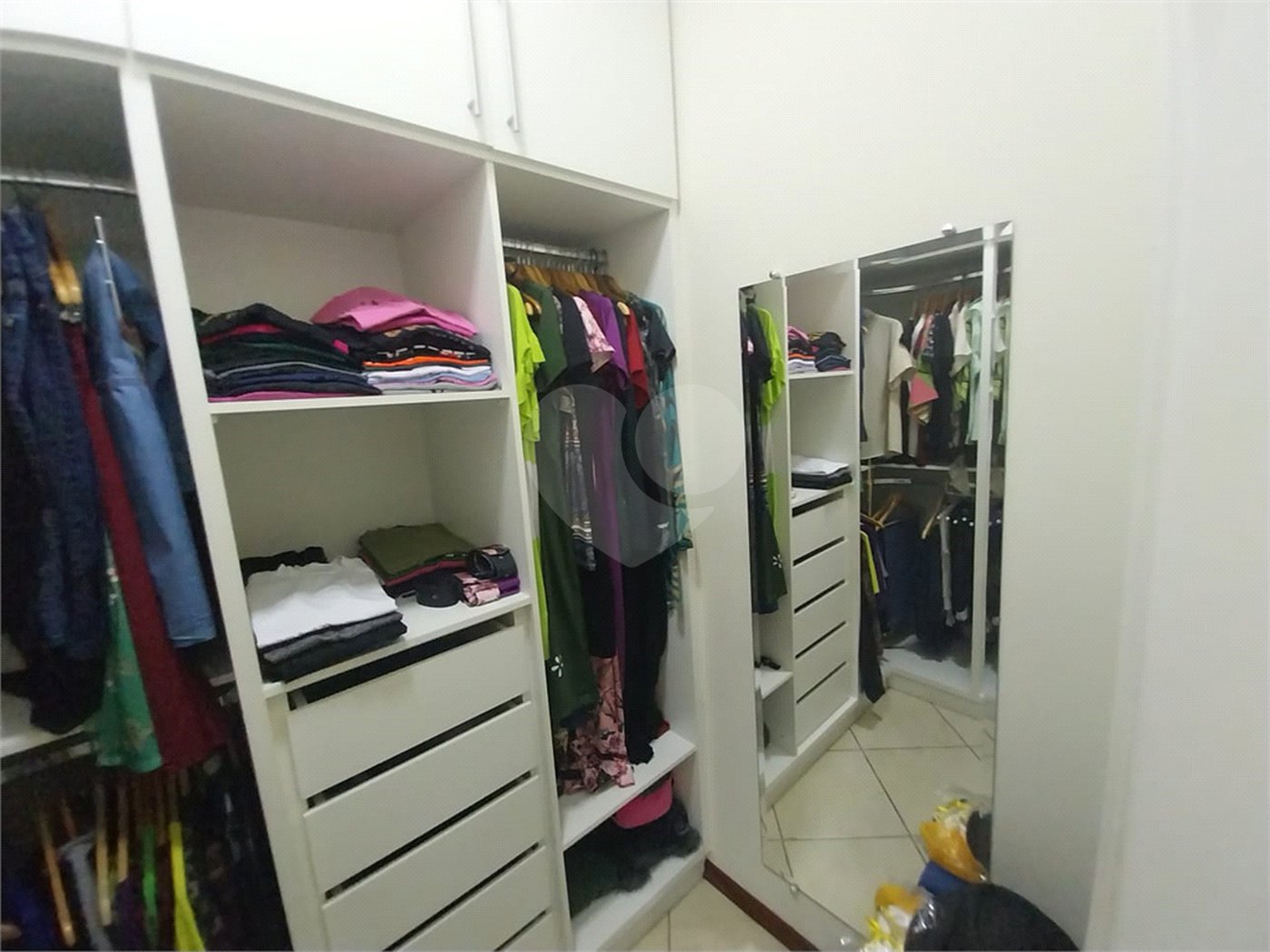 Casa Térrea Disponível para Locação e Venda no Condomínio Vilaggio Capriccio