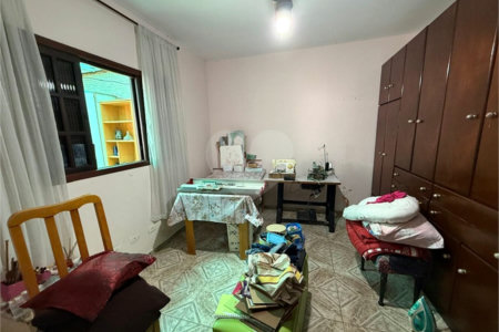 Casa Térrea a Venda Jd Satélite com poder construtivo