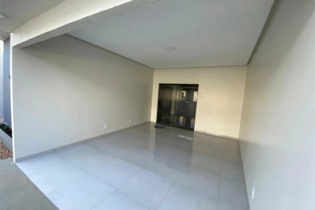 Casa à venda com 3 quartos, sendo 1 suíte,  em Catumbi, Balsas, MA