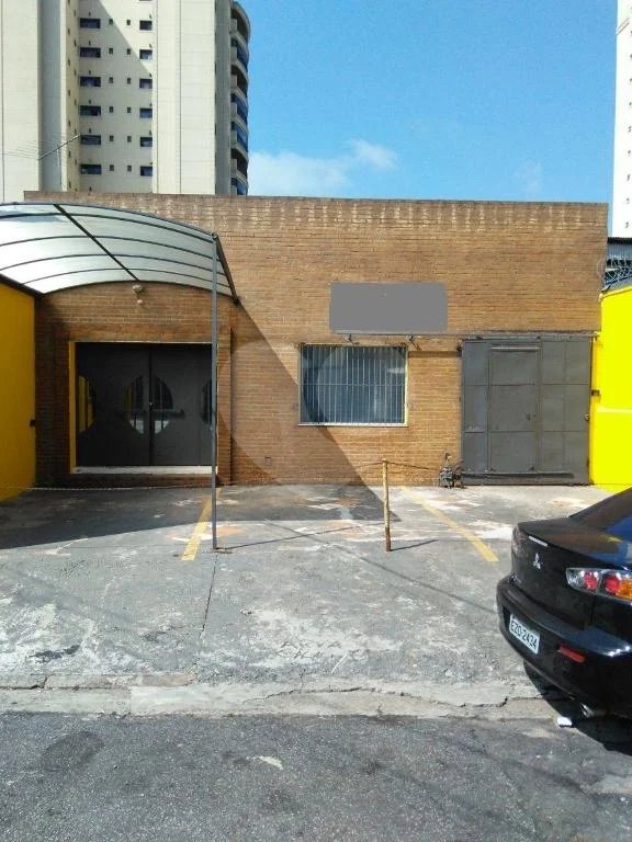 Imóvel Comercial para Venda ou Locação em ótima localização na Rua Palacete das Águias, 300.