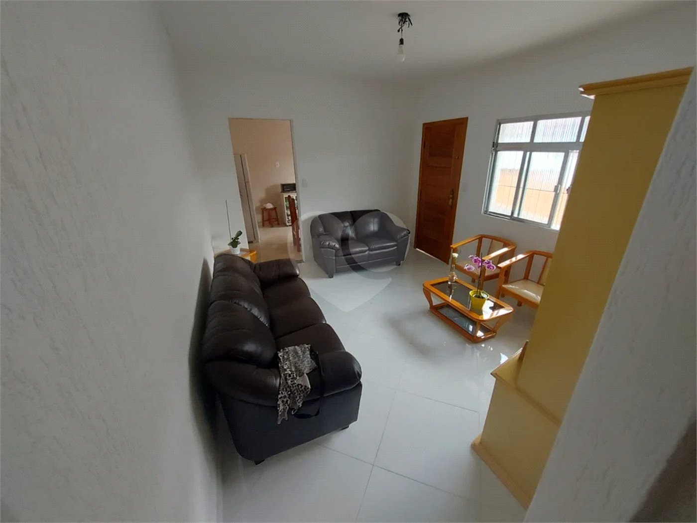 CASA TÉRREA À VENDA NA MOOCA - COM PORTEIRA FECHADA.