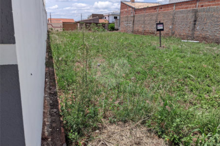 Terreno no Jardim Embare