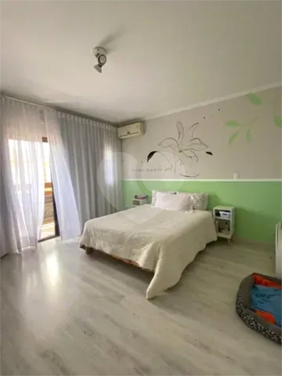CASA A VENDA NO VISTA LINDA, 3 DORMITORIOS, 2 BANHEIROS, 2 VAGAS, SÃO JOSÉ DOS CAMPOS/SP.