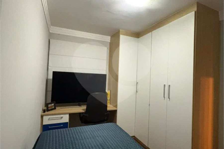 Apartamento reformado e mobiliado no Residência América - Venda - Parque Maria Domitila