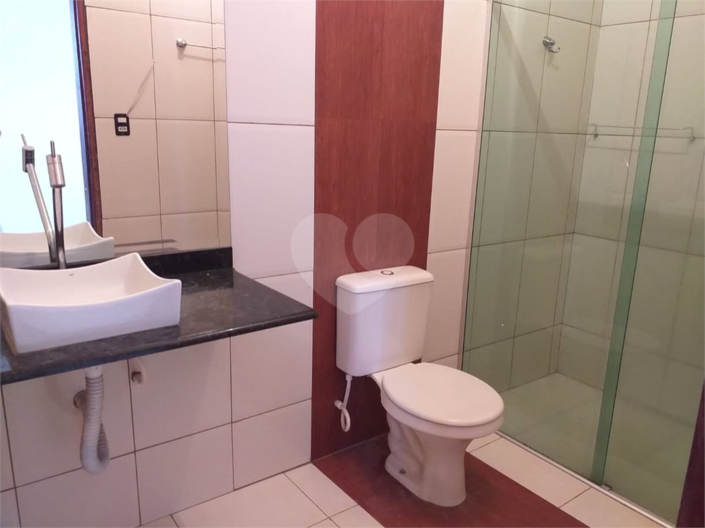 Casa térrea para venda, na cidade de Araraquara/SP.