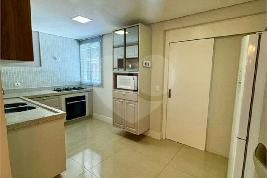 Apartamento no Edifício Bellagio, com 3 dormitórios, sol da manha e na modalidade porteira fechada.