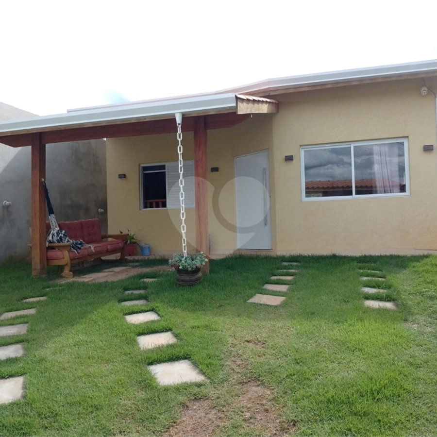 Casa á venda em Atibaia - SP