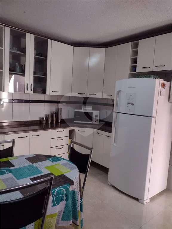 Casa com 180m² , 3 dormitórios , sendo 1 suíte , 2 vagas , à venda em Itaquera