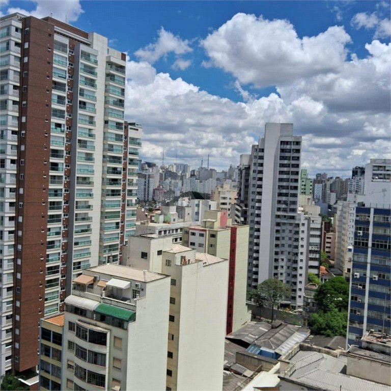 Apartamento á Venda de 1 Dormitório com Varanda na Bela Vista em São Paulo- R$ 745.000