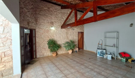 Casa à venda com 4 quartos, sendo 1 suíte,  em Castelinho, Piracicaba, SP