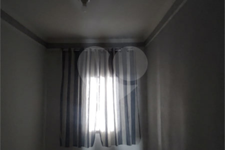 Casa térrea para venda, com 3 dormitórios, sendo 1 suíte.