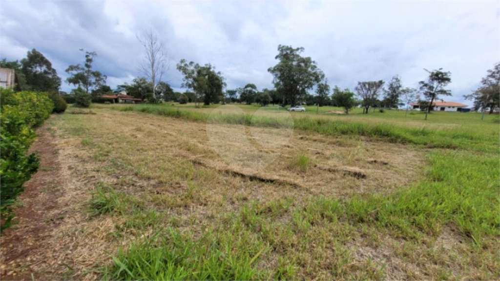 Loteamento Residencial no Condomínio Vila Pinhal do Broa.