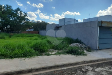 Terreno à venda no bairro Arcoville, São Carlos.