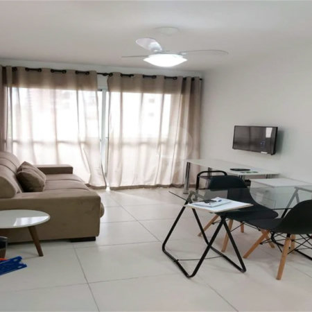 Flat de 33 m² em Moema, Mobiliado, com Varanda e Vaga