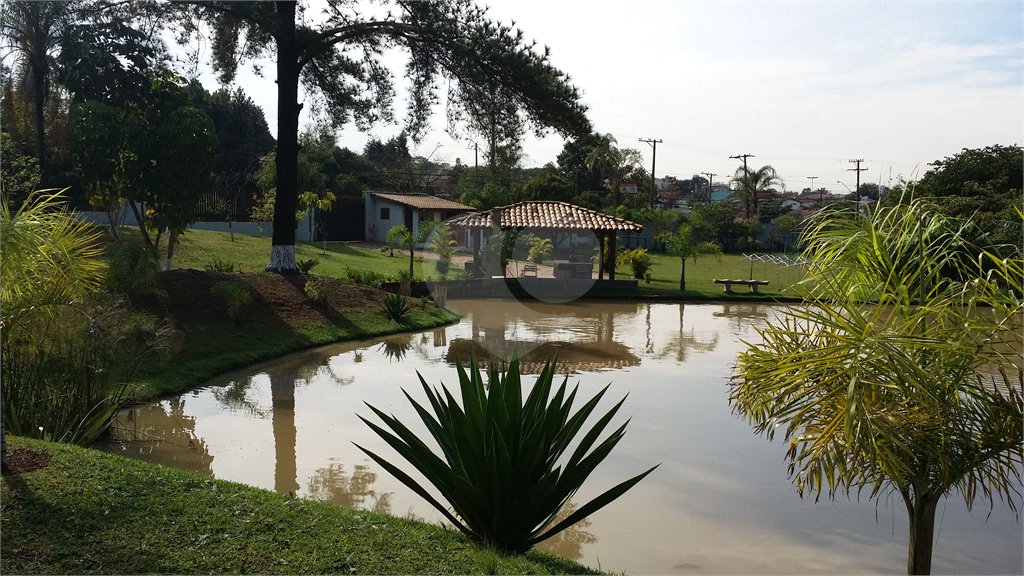 Linda casa para venda em Indaiatuba/SP com pomar.