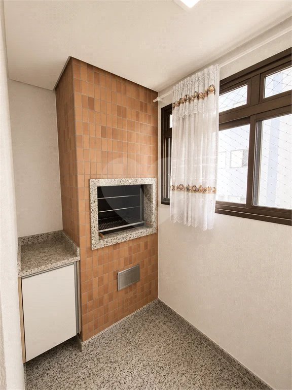 Excelente apartamento à venda na Vila Reg. Feijó
