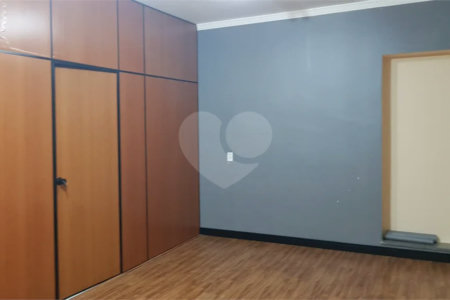 sala comercial_Jardim Bom Principio- Indaiatuba-SP. AU 60m2 valor locacao R$880,00 mais valor iptu.