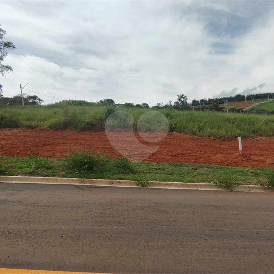 Terreno à venda no Condominio Elementum em Atibaia