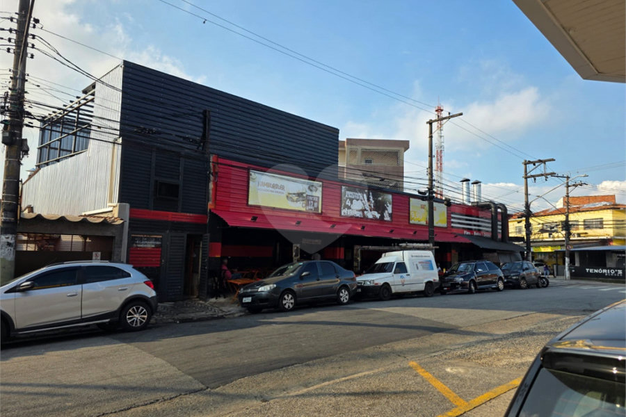PRÉDIO COMERCIAL