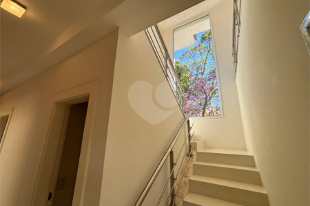 Casa á venda condomínio Damha I