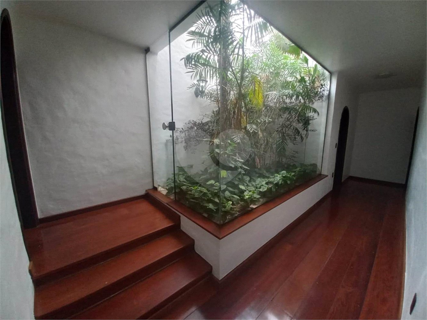 Casa térrea no Condomínio Faber I.