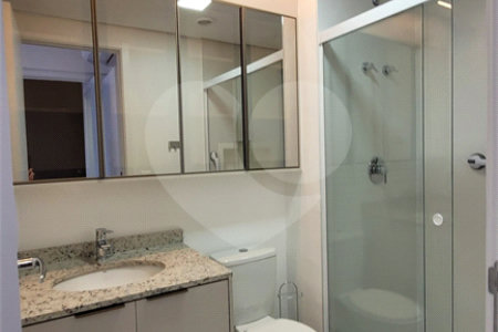 Apartamento de 2 quartos mobiliado à venda no Paraíso