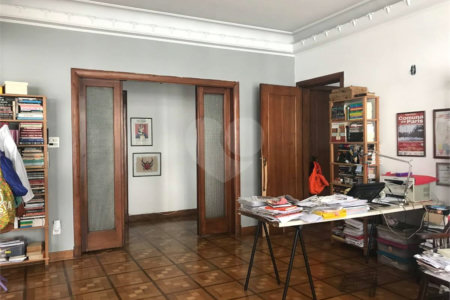 Apartamento na Bela Vista de 345m2 com 4 quartos (sendo 1 suíte.