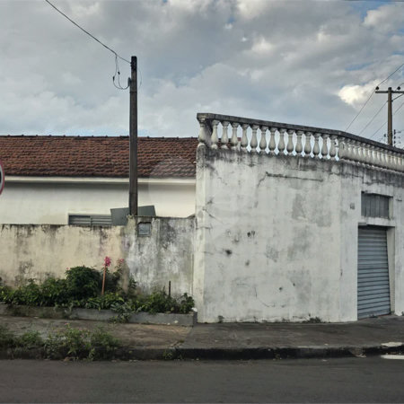 Casa térrea, 2 dormitórios com salão comercial Jd. Nova São Carlos