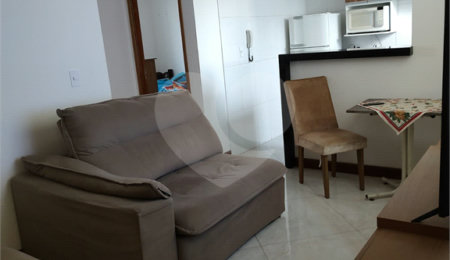 Apartamento à venda com 2 quartos em Parque Fehr, São Carlos, SP