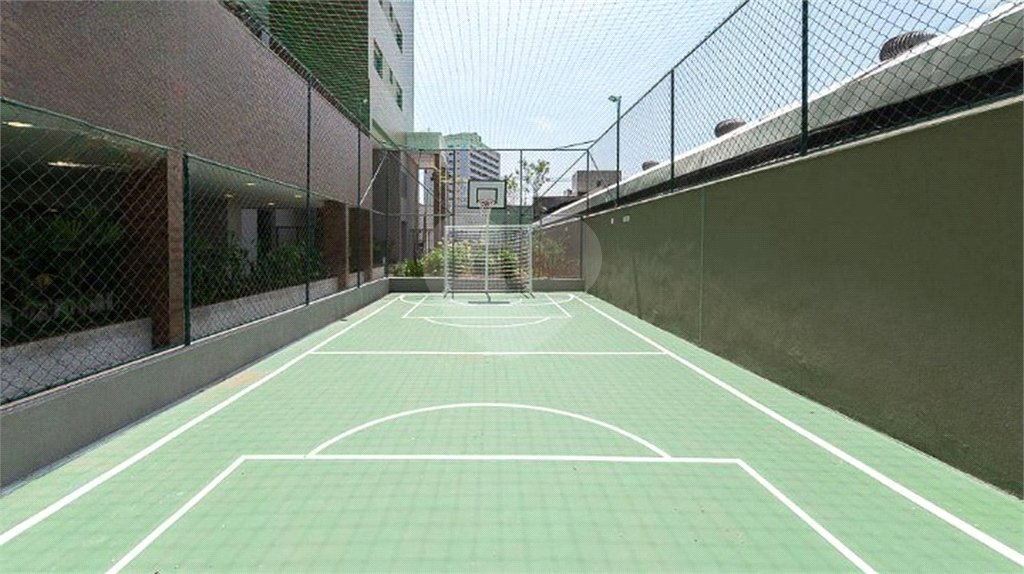 Apto com 159m² área útil com 3 suítes 2 vagas varanda gourmet e lazer completo.
