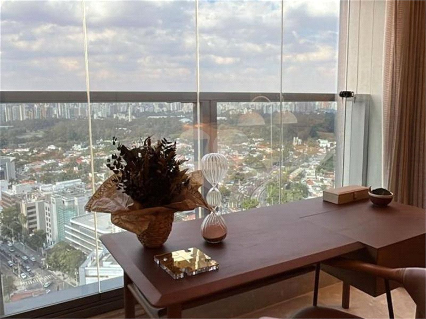 Studio de Alto Padrão no Cobiçado JK Square, Itaim Bibi | 42m², 1 Vaga