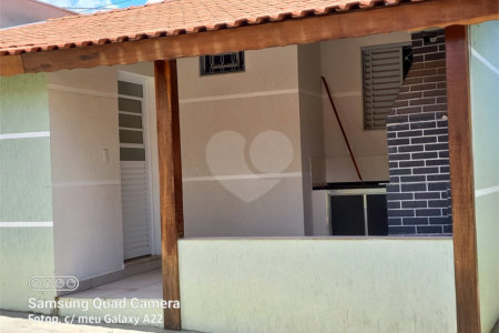 Casa à venda no Jardim Nova São Carlos.