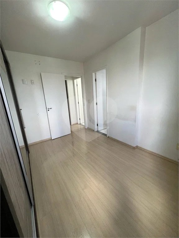 APARTAMENTO de 2 quartos (1 suíte) á venda em Santo André, 75m², 2 garagens fixas e cobertas, é entrar e morar!