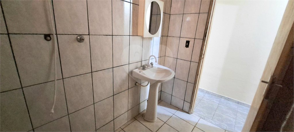 Casa ampla em bairro tranquilo – excelente oportunidade para morar ou investir!