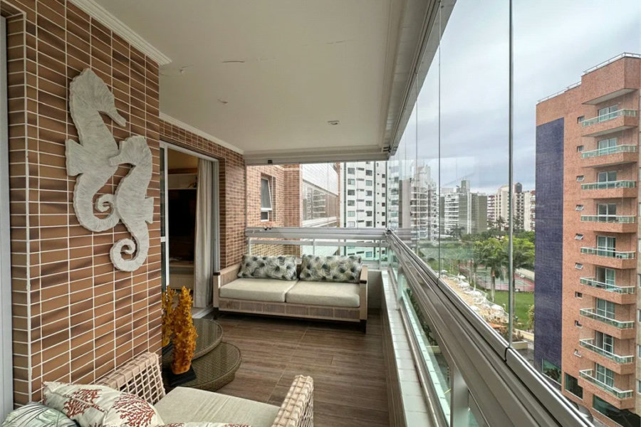Apartamento à venda com 3 quartos, sendo 2 suítes,  em Riviera de São Lourenço, Bertioga, SP