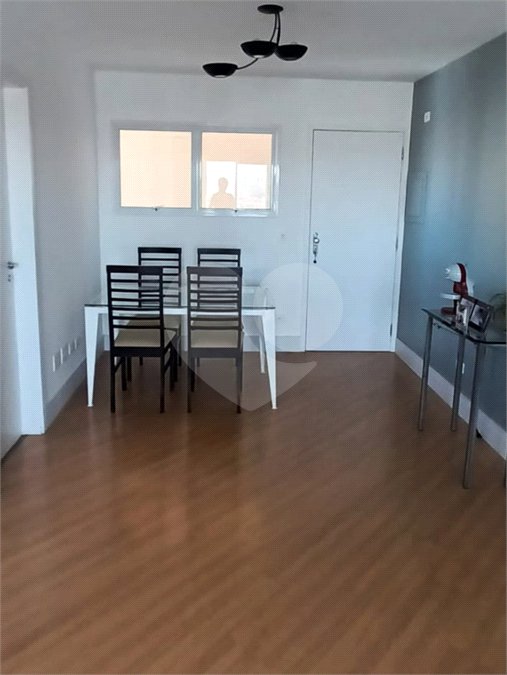 Apartamento na Vila Mascote | 1 dormitório | 1 vaga | Varanda