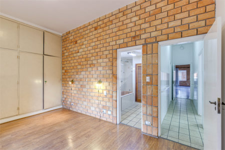 Casa Térrea à venda com 3 quartos, sendo 1 suíte,  em Alto da Boa Vista, São Paulo, SP