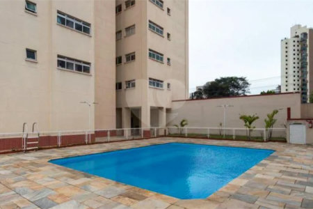 Apartamento na Vila Mascote | 1 dormitório | 1 vaga | Varanda