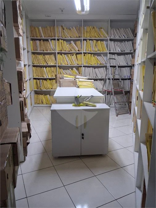 Sala comercial no centro de São Paulo