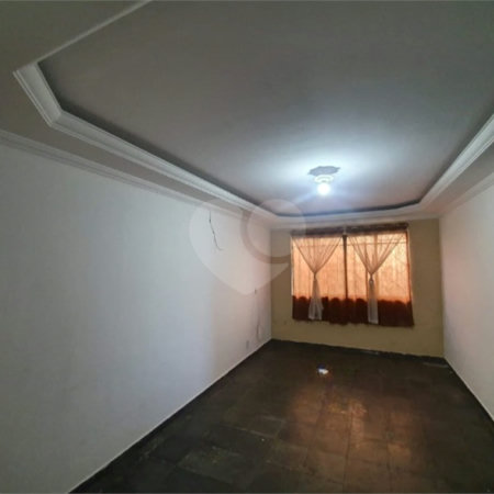 Apartamento com 1 dormitório.