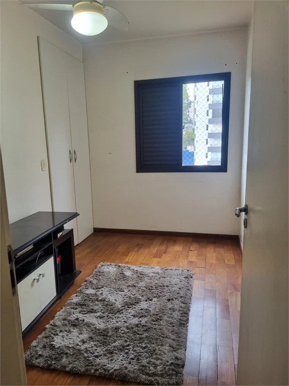 Apartamento à venda com 3 quartos, sendo 1 suíte, em Jardim Londrina, São Paulo, SP