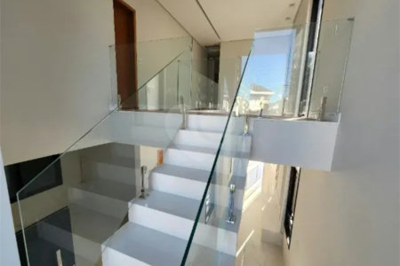CASA A VENDA 280M², 4 DORMITORIOS, 4 SUITES, 4 VAGAS - URBANOVA - SÃO JOSÉ DOS CAMPOS/SP.