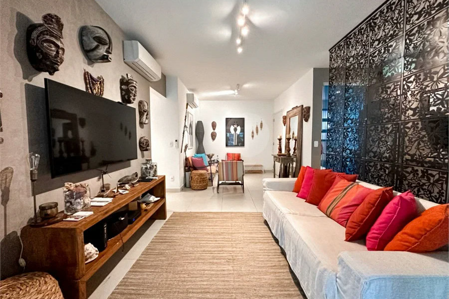 Villagio à venda com 3 quartos, sendo 1 suíte,  em Riviera de São Lourenço, Bertioga, SP
