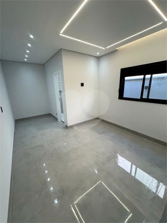 Casa Térrea NOVA 03 dormitórios sendo 1 suíte master – Condomínio, Piracicaba-SP.
